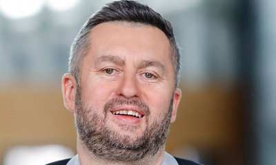Norbi wraca na antenę. Będzie prowadzić program dla osób po 50 roku życia