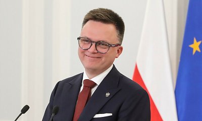 Szymek kartonami organizuje dary dla powodzian. Przekonał nawet córeczkę, aby i ona się dołożyła