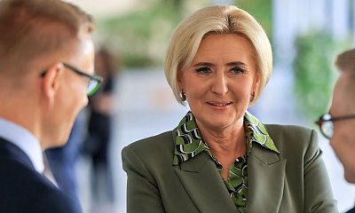 Agata w pięknym komplecie w kolorze khaki. Wyglądała jak z wybiegu