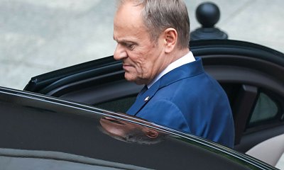 Wesoły Donek nie oszczędza. Luksusowe, niemieckie auta dla swoich