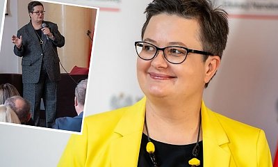 Katarzyna od edukacji wskoczyła w za duży garnitur. Jest mem na temat jej stylizacji
