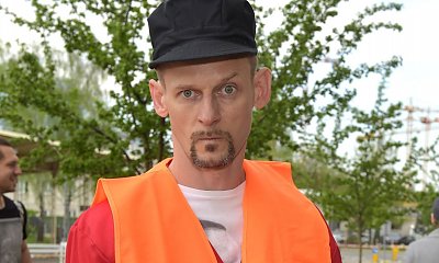 Michał Wójcik obchodzi dzisiaj 53 urodziny. Fani uwielbiają kabareciarza za jego plastyczną twarz [zdjęcia]