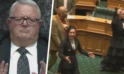 Dymy w kuluarach. Zagraniczni wysłannicy z nerwów wykonali taniec haka [wideo]