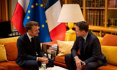 Trzaskający Rafał pochwalił się biegłym francuskim w rozmowie z Emmanuelem [wideo i memy]