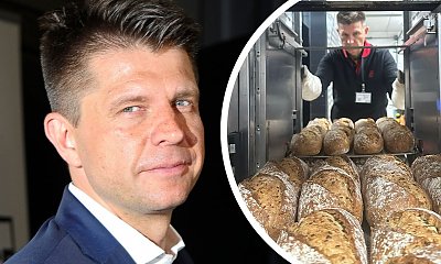 Rysiu zasiadł na kasie w spożywczaku. Piekł chleb i sprzedawał produkty. "Mogę być winny grosika?" [memy]