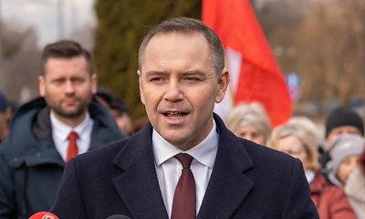 Karol błaga o hajs, bo twierdzi, że nie dostanie jej z klubu z racji swej niezależności. Film udostępnił klub Jareczka [wideo]