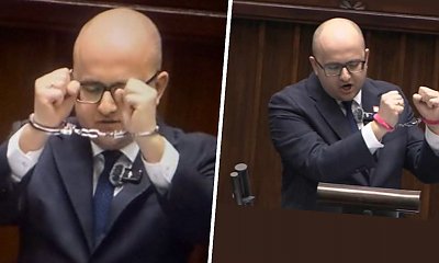Darek zrobił spektakl w biurze na Wiejskiej. Sam się zakuł w metalowe bransoletki i dzierżył w dłoni wielki plakat Donka [wideo i memy]