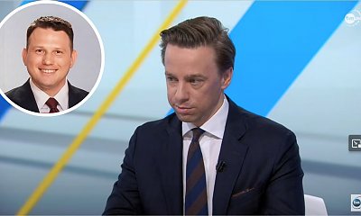 Mocno opalony Krzyś stwierdził, że nie będzie rozmawiać na ważny dla kobiet temat, bo zaszkodzi to jego klubowi [wideo i memy]