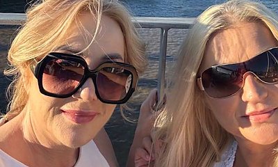 Danuta Martyniuk wdzięczy się w kusej mini w Australii. 58-latka odmłodziła się o 20 lat. Ktoś pisze: "Teraz to nawet Rozenek ci nie dorówna"
