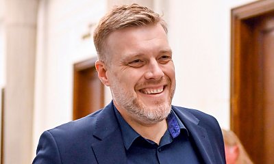 Potężny Adrian wyznał prawdę o wakacyjnych przygodach. Wszystko się nagrało [wideo]