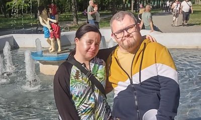 Poznali się w programie "Down the road". Teraz wzięli ślub. Daria wyglądała pięknie w koronkowej sukni ślubnej