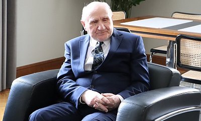 Maturzysta-rekordzista nie odpuszcza! Józef Peruga ma 87 lat i wielki plan na maj. "Z wykształceniem żyje się łatwiej"