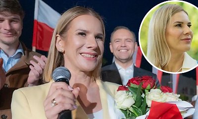 Marta Nawrocka wskoczyła w niebieski sweterek w serek. "W końcu prawdziwa pierwsza dama" - fani pieją z zachwytu