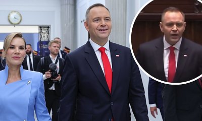 Zaprzysiężenie Karola - klimat jak ze stadionu. Dostał oklaski, poddani skandowali jego imię, a na koniec krzyknął [wideo]