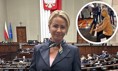 Hołownia postawił fortepian w Sejmie, a ona zagrała na nim Chopina. Ukryty talent posłanki Bodnar zahipnotyzował całą Polskę [wideo]