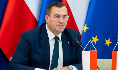 Minister nie wytrzymał i uciekł. To, co działo się w nocy w hotelu poselskim, przechodzi ludzkie pojęcie