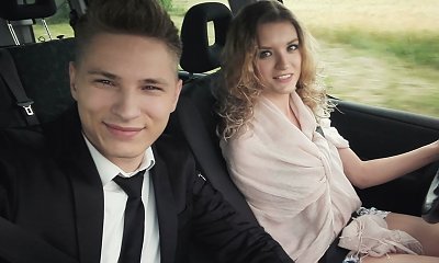"Białe małżeństwo" to już przeszłość. Adam Stachowiak ujawnia, co pobożne fanki wypisują mu po rozstaniu.