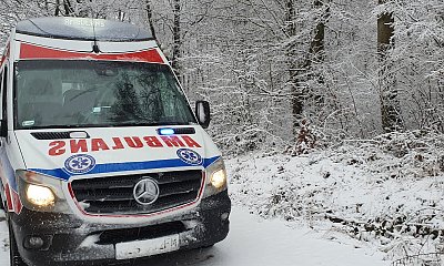 Dziecko z Gądna walczyło o każdy oddech, a karetka utknęła na oblodzonej drodze. Finał tej historii wyciska łzy