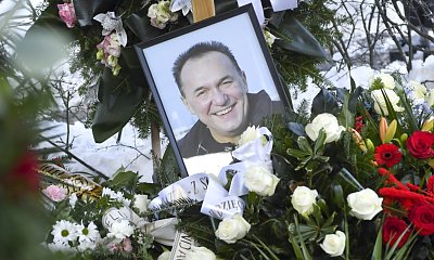 Mała tabliczka na pogrzebie Urbaniaka wywołała wielkie poruszenie. Mało kto wiedział, co oznacza