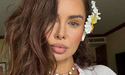 Natalia Siwiec pręży rozgogolone ciało na jachcie. Ten drapieżny szczegół na żebrach odbiera mowę [zdjęcie]