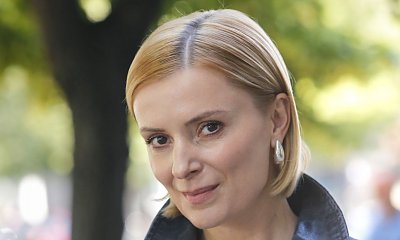 Golusieńka Halina Mlynkova wije się w pościeli. Fani oburzeni: "Gdzie dawna klasa?"