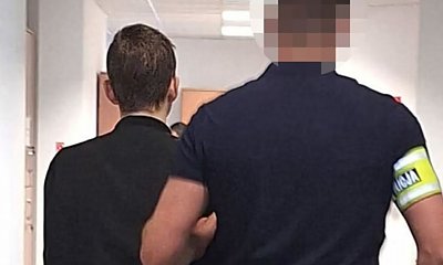 Dramat w Warszawie. 19-latek zaatakował śpiącą matkę i jej partnera młotkiem. Sąsiedzi przerywają milczenie: "To była spokojna rodzina"