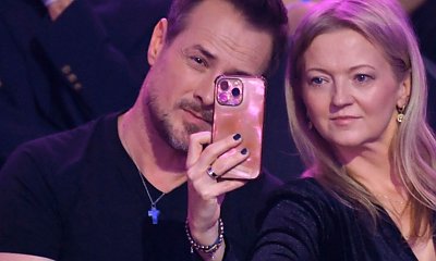 Paweł Małaszyński zabrał żonę na ściankę. Joanna wyeksponowała nogi do nieba w skąpej mini [zdjęcia]