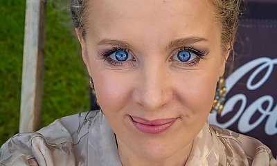 Szczęka opada! Anna Powierza w ślubnym wydaniu wbija w fotel. "To naprawdę ona?!" [zdjęcia]