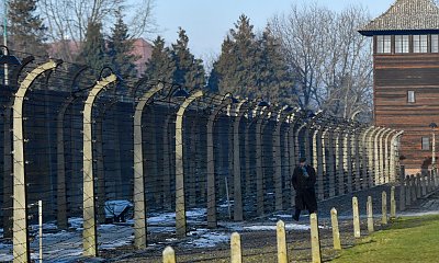 Skandal w Auschwitz. 34-latek ukarany za to, co zrobił przed obiektywem. Reakcja straży była błyskawiczna