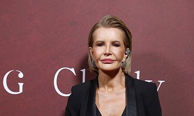 Joanna Racewicz bez żanady wypięła zmysłowy dekolt. W sieci wrze: "Pani zgubiła przyzwoitość"
