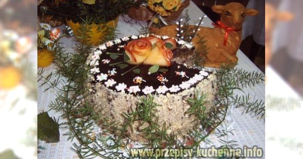 Tort kakaowo - orzechowy z białą masą