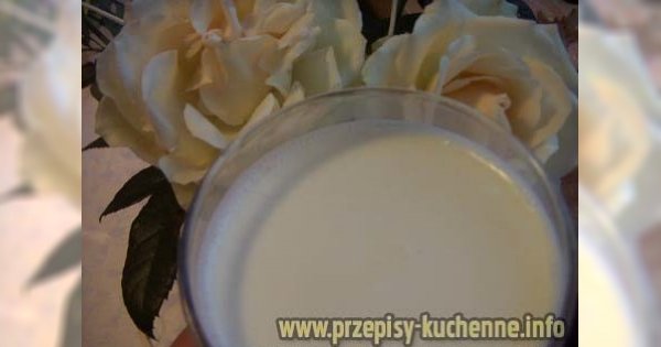 Owocowy koktajl śniadaniowy