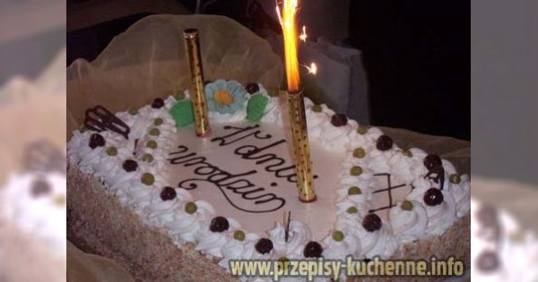Pyszny tort urodzinowy