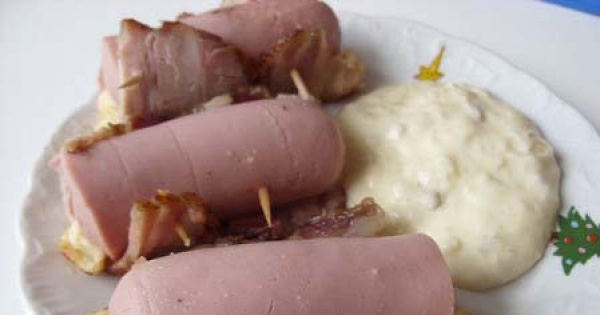 Wspaniałe parówki z boczkiem