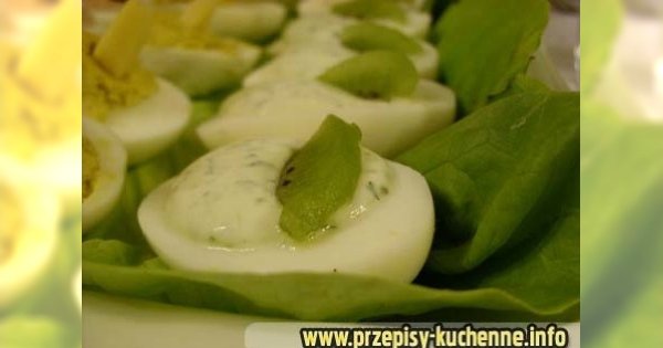 Jajka faszerowane kiwi i pietruszką