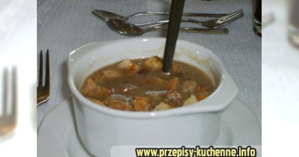 Krem - zupa pieczarkowa z grzankami