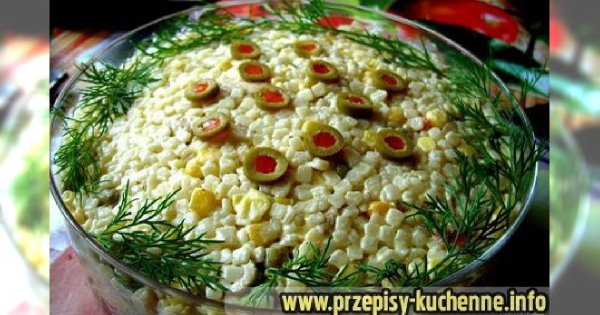 Sałatka z makaronu z kurczakiem