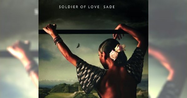 SADE POWRACA!