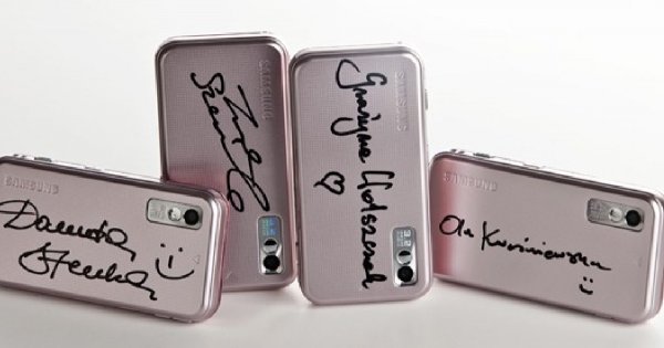 Różowy Samsung i gwiazdy