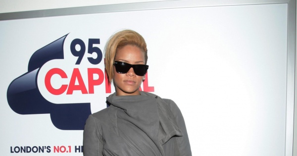 Rihanna pokonała króla!