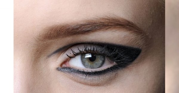Eyeliner vs. kredka – co wybrać?