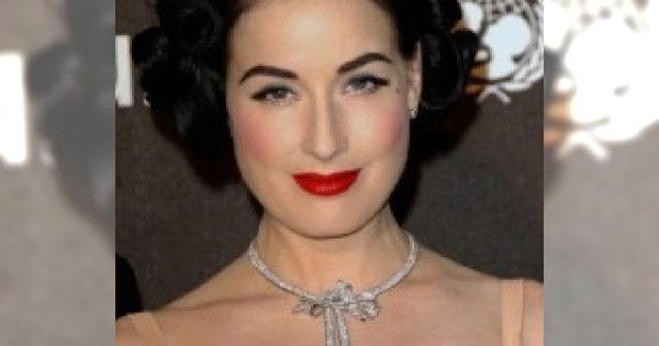 Jak mieć włosy jak Dita von Teese?