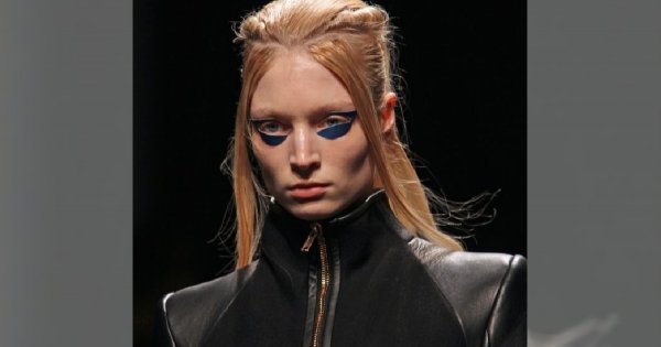 Futurystyczny makijaż Gareth Pugh