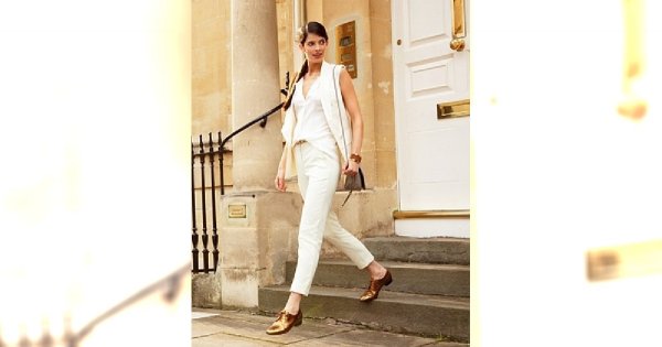 Stylowa kopertówka w prezencie do butów Clarks