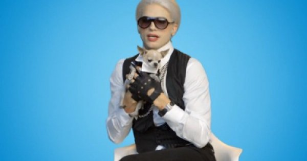 Ashton Kutcher jako Karl Lagerfeld!