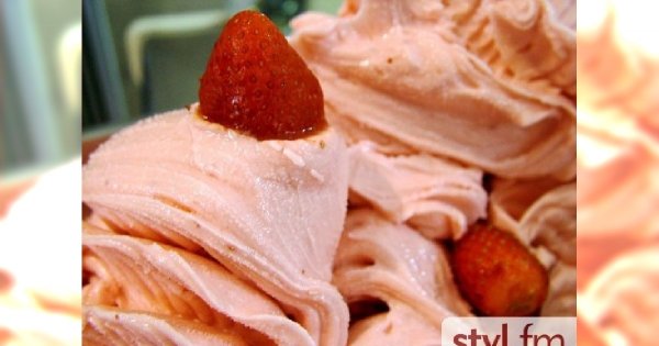 Domowe lody truskawkowe