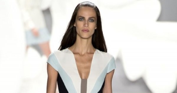 Carolina Herrera ss 2013 - W oceanicznej głębi