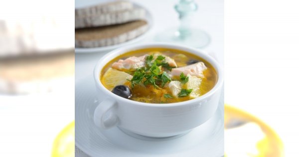 Na Boże Narodzenie - zupa rybna z makaronem