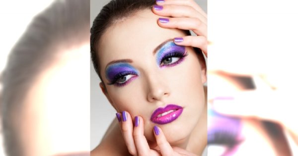 Sponge manicure