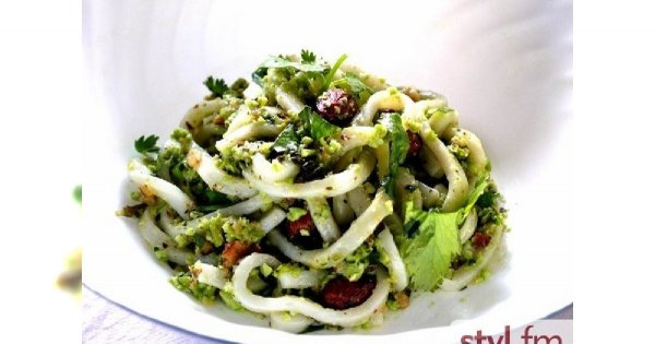 Makaron z sojowym pesto